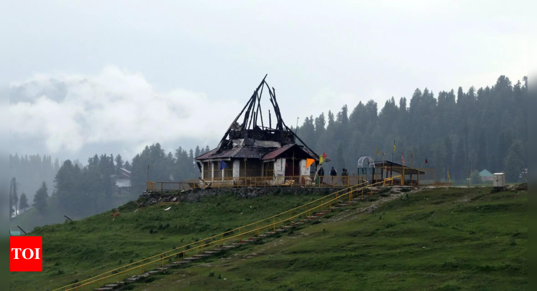 Fire destroys Gulmarg Shiva temple with Kashmir’s royal links | India News – Times of India