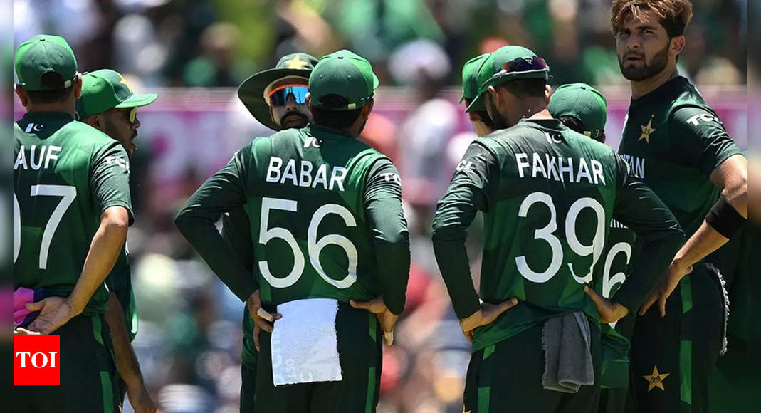‘Khuda ka waasta’: Shoaib Akhtar urges Pakistan team to ‘play out of your skin’ & not chase ‘individual records’ vs India | Cricket News – Times of India