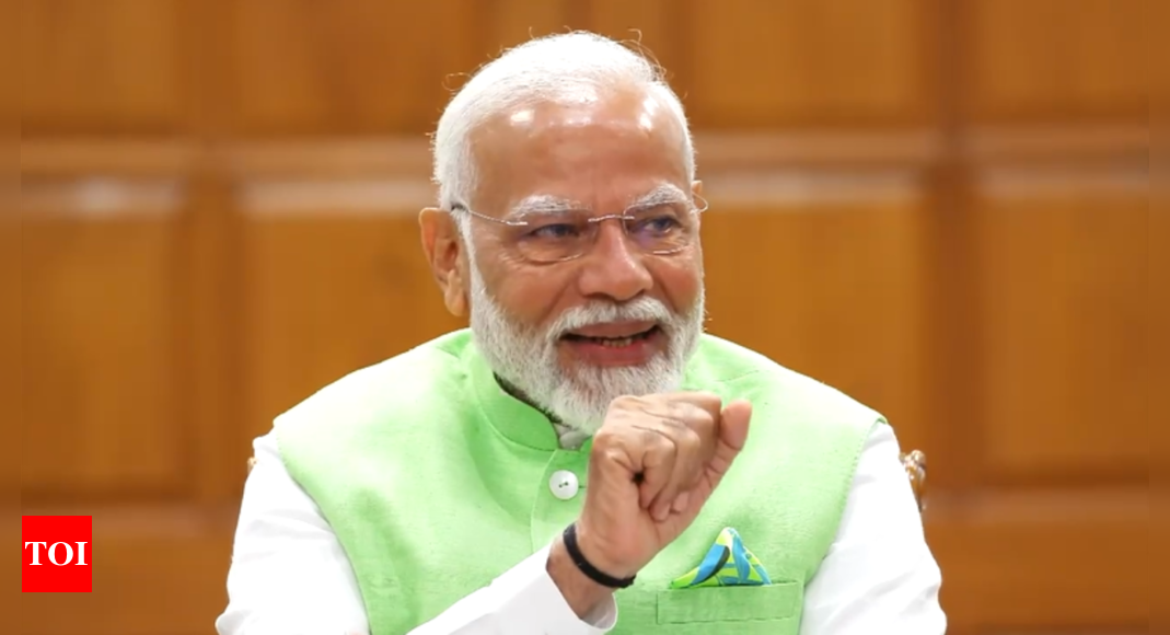 Modi does not have mandate like Nehru did: Sudip Bandyopadhyay | India News – Times of India