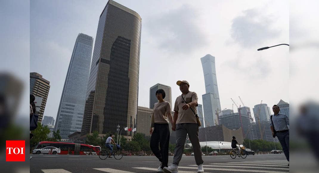 China’s growth slows to 4.7% as weak retail sales drag economy – Times of India