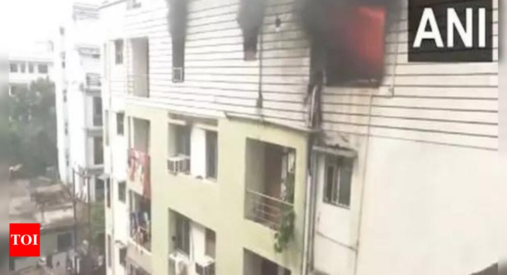 Fire breaks out in apartment at Boring Road in Patna | India News – Times of India