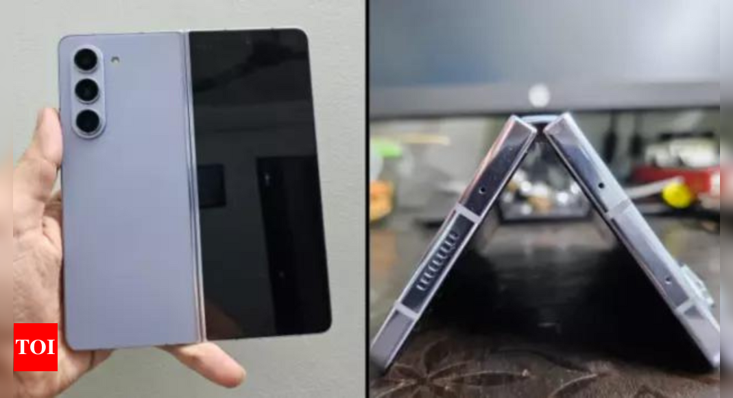 Indians open up to ‘folding’ phones with Rs 1 lakh+ price tags | India News – Times of India