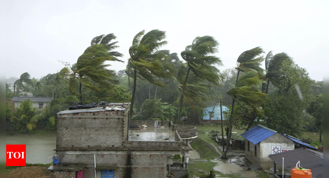 Severe cyclone ‘Remal’ leaves devastation in its wake as it makes landfall in coastal West Bengal | India News – Times of India