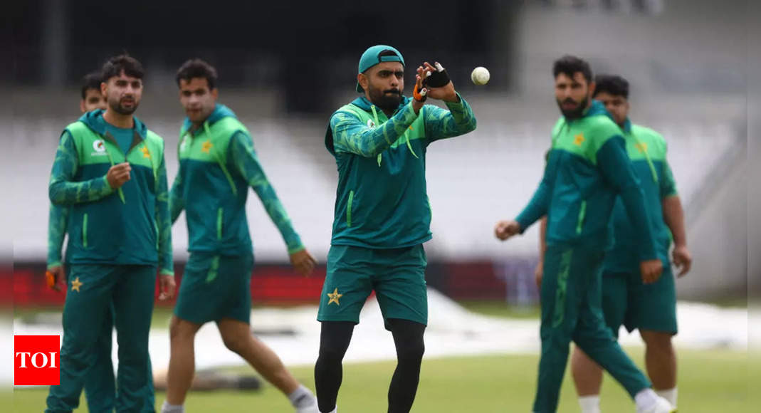 Shahid Afridi picks ‘leader’ Babar Azam, feels Pakistan should make the T20 World Cup final | Cricket News – Times of India