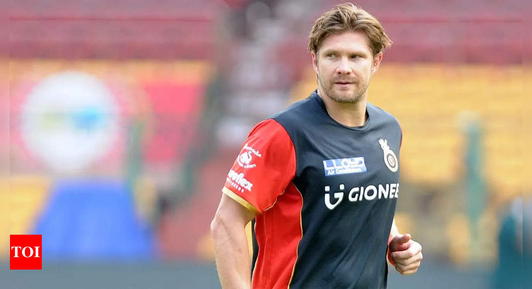 Shane Watson: 'I need to profusely apologize': Shane Watson to RCB fans for 2016 IPL final performance - Watch | Cricket News