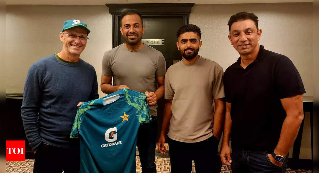 Watch: Captain Babar Azam and Pakistan team welcome new coach Gary Kirsten in Leeds | Cricket News