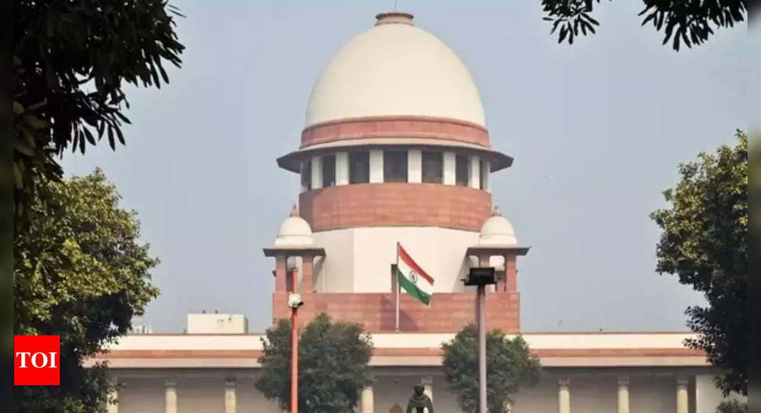 Supreme Court issue contempt notice to 4 DDA officials | India News - Times of India