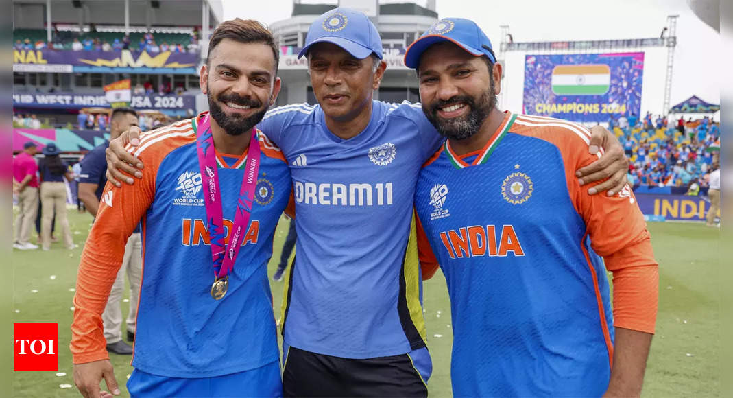 'One red to go. Tick it': Rahul Dravid's final instruction to Virat Kohli as Team India head coach | Cricket News - Times of India